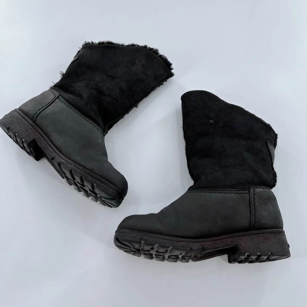 Sorel Black Leather Winter  Pull on Womens Boots size 6